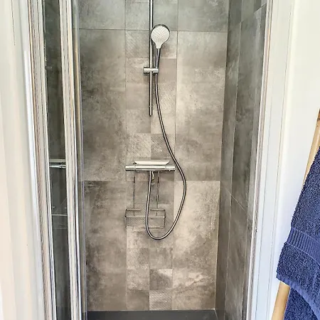 Magnifique Avec A - Beautiful With Hot Tub, Compiègne