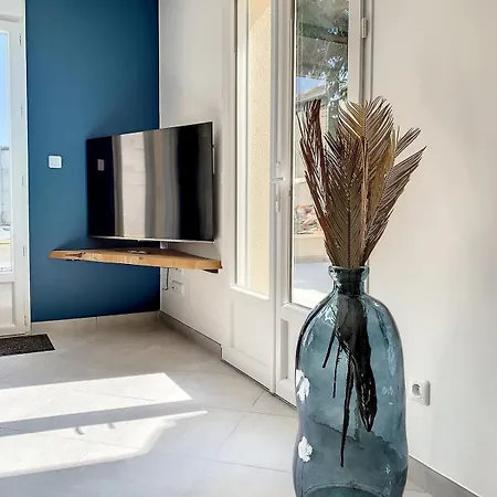 Magnifique Avec A - Beautiful With Hot Tub,